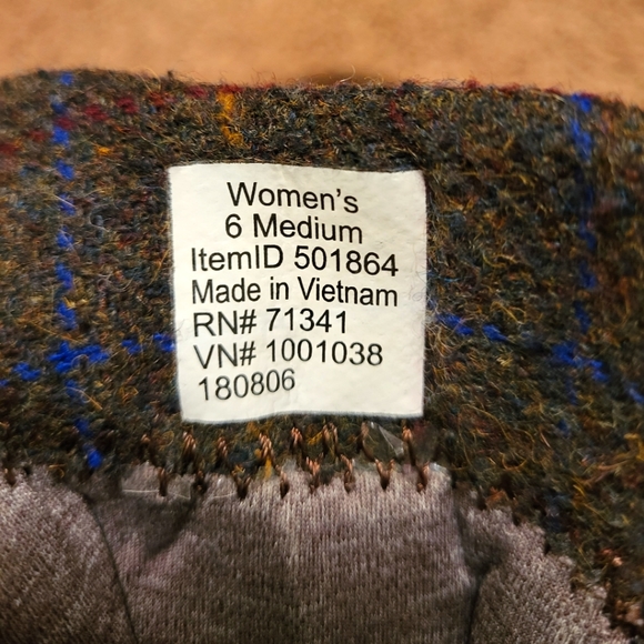 L.L. Bean Tek Hiking Boots - Picture 8 of 9